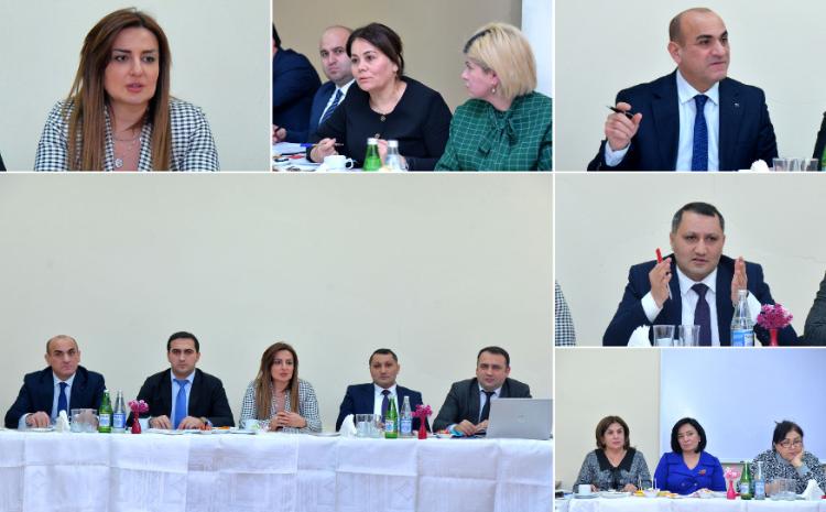 Direktorlardan ibarət kuratorlarla növbəti görüş keçirilib 