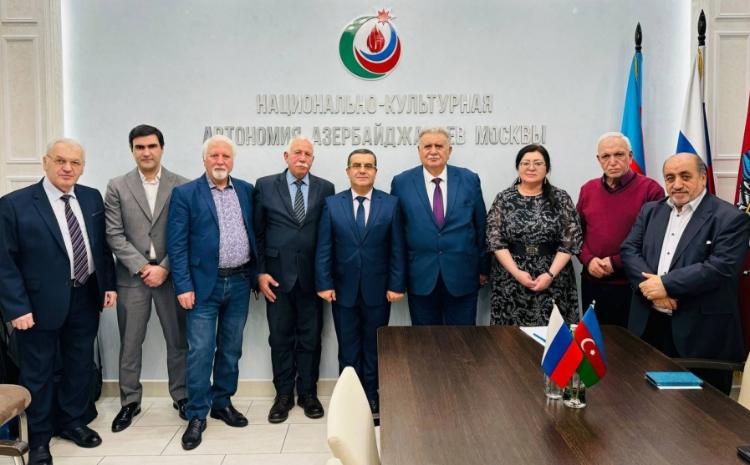 Diasporumuz Azərbaycan Yazıçılar Biriyinin Moskvadakı üzvləri ilə görüşüb 