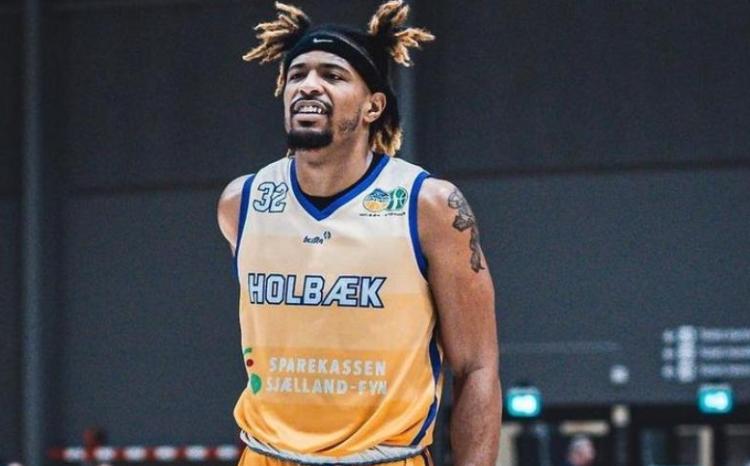 "Məqsədim Azərbaycan çempionu olmaqdır" :Amerikalı basketbolçu