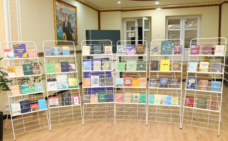 В БГУ проходит книжная выставка «Международный день родного языка» 