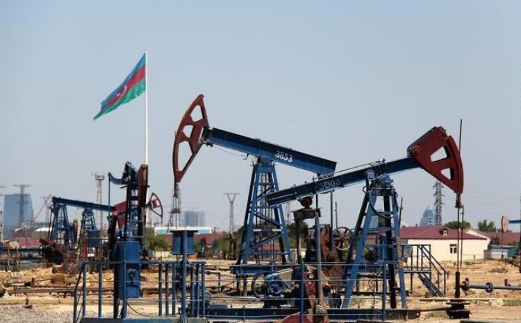 Daily crude oil production in Azerbaijan amounted to 598 thousand barrels in January 