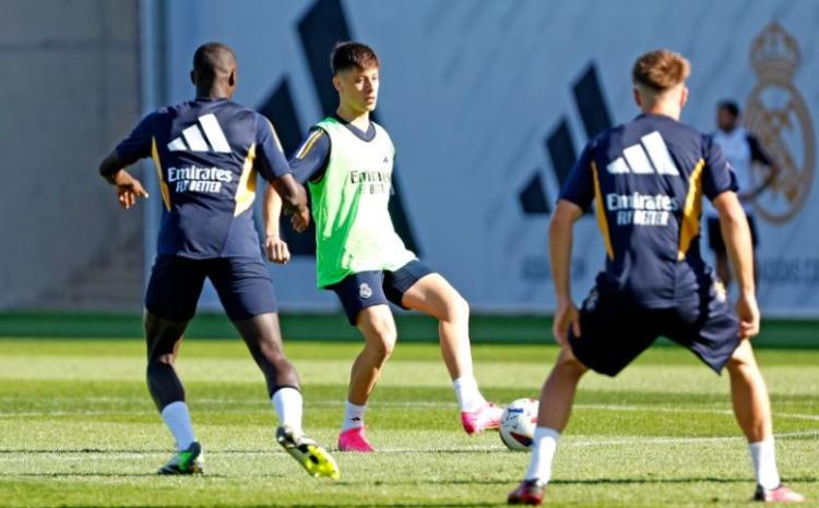 Arda Gülər bir neçə Avropa klubunun maraq dairəsindədir 