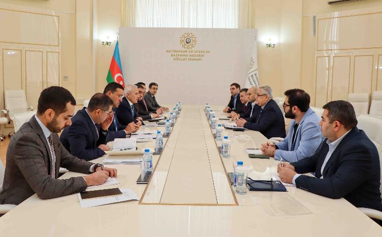 Müasir avtomobil bazarının formalaşması müzakirə edilib 