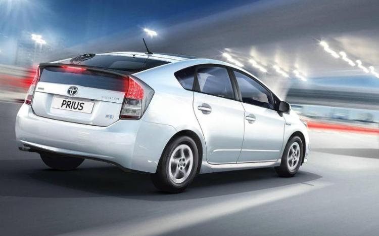 Azərbaycanda "Prius"lar bir gecədə kəskin ucuzlaşdı - YENİ QİYMƏT