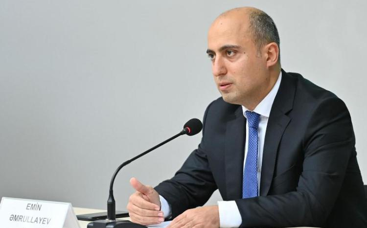 Nazir: "Gənc alimə ev yox, yaxşı maaş vermək lazımdır" 