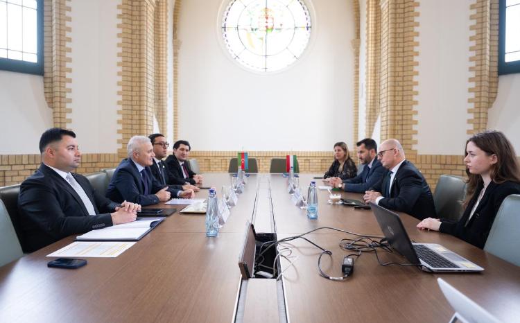 Dövlət Xidməti və Macarıstan Rəqabət Qurumu arasında Anlaşma Memorandumu imzalanıb 