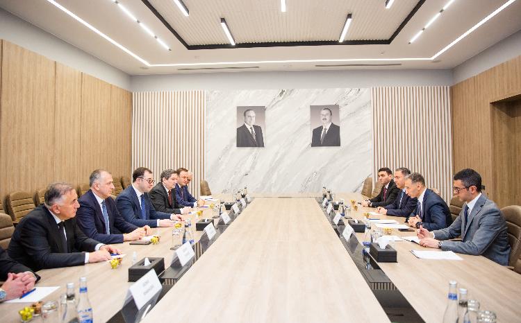 Nazir Rəşad Nəbiyev Gürcüstan Parlamentinin nümayəndələri ilə görüşüb 
