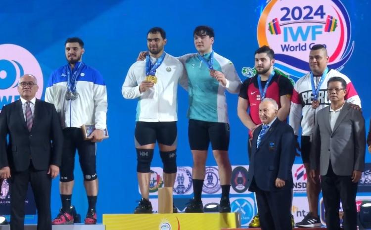 Dadaş Dadaşbəyli Dünya Kubokunda 3 gümüş medal qazandı! 