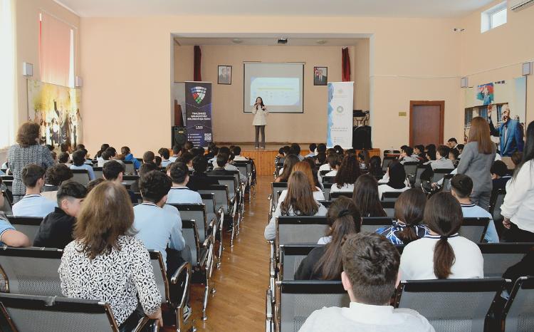 Elektron Təhlükəsizlik Xidməti məktəblilər üçün növbəti maarifləndirmə tədbirləri keçirib 