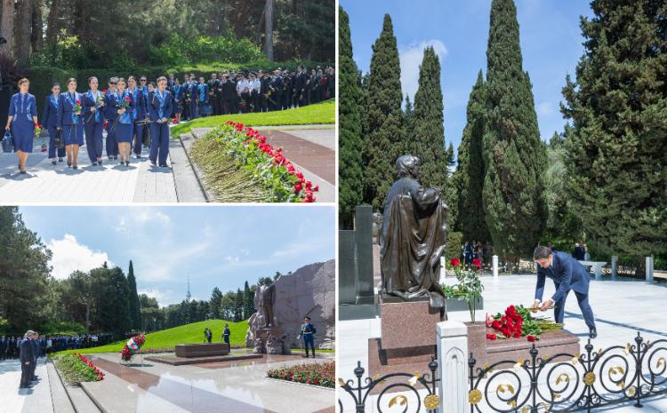 AZAL Staff Pays Tribute to the Memory of the Great Leader Heydar Aliyev 