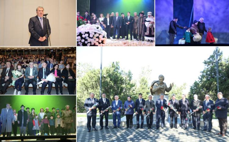 AMEA-nın kollektivi “Əsrə bərabər gün” tamaşasına baxıb 