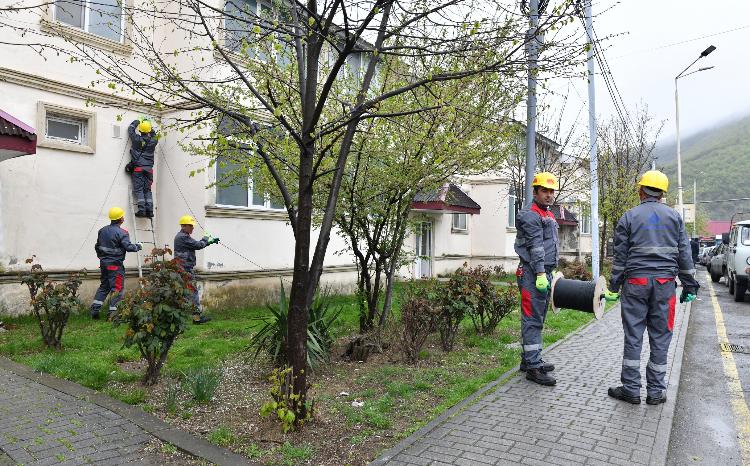 Siyəzən rayonunda təsərrüfatların 80%-nin genişzolaqlı internetə çıxışı təmin edilib 