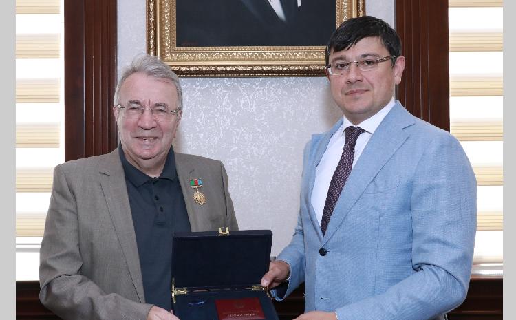 Tanınmış azərbaycanlı alim Dövlət Komitəsində olub 