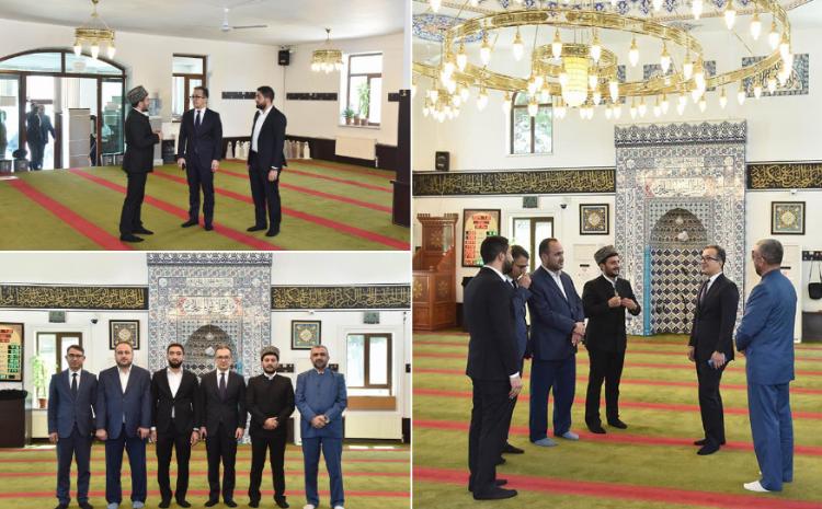Dövlət Komitəsinin sədri Qaraçuxur qəsəbə məscidinin fəaliyyəti ilə tanış olub 