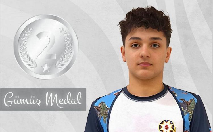 Azərbaycan paraüzgüçüsü Dünya Seriyasında gümüş medal qazanıb 