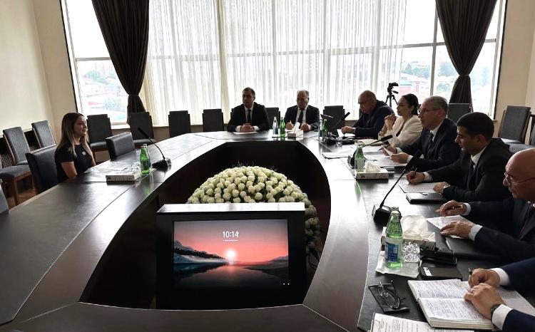 Ekologiya və təbii sərvətlər naziri Naxçıvanda vətəndaşları qəbul edib 