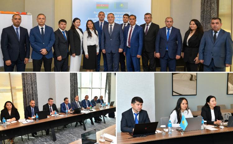 Azərbaycan və Qazaxıstanın rabitə administrasiyalarının nümayəndələri arasında yerüstü xidmət tezliklərinin koordinasiyası üzrə görüş keçirilib 