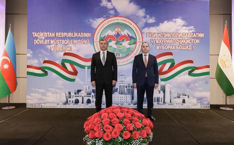 Tacikistanın Müstəqillik Gününə həsr olunmuş rəsmi qəbul təşkil edilib 