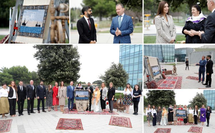 SOCAR ilə “Azərxalça”nın əməkdaşlığı nəticəsində “Əsrin müqaviləsi”nin 30 illiyi münasibətilə hazırlanan xalçaların kəsim mərasimi keçirilib 