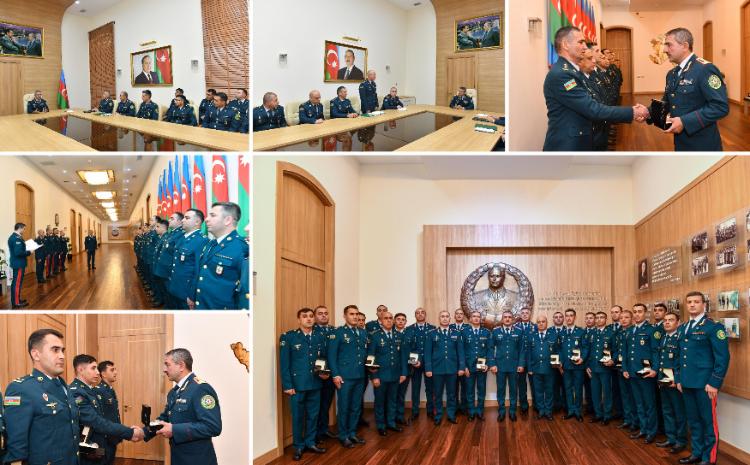 Hərbi əməliyyatlarda fədakarlıq göstərmiş tibb heyəti təltif edilmişdir - VİDEO