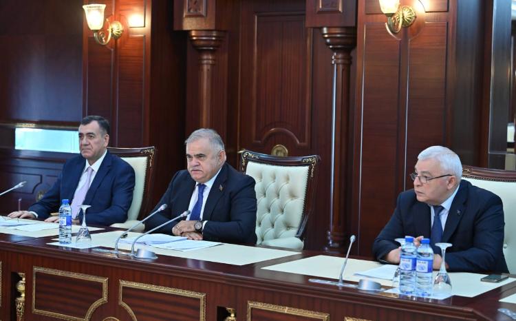 Milli Məclisin Müdafiə, təhlükəsizlik və korrupsiya ilə mübarizə komitəsinin iclası keçirilib 