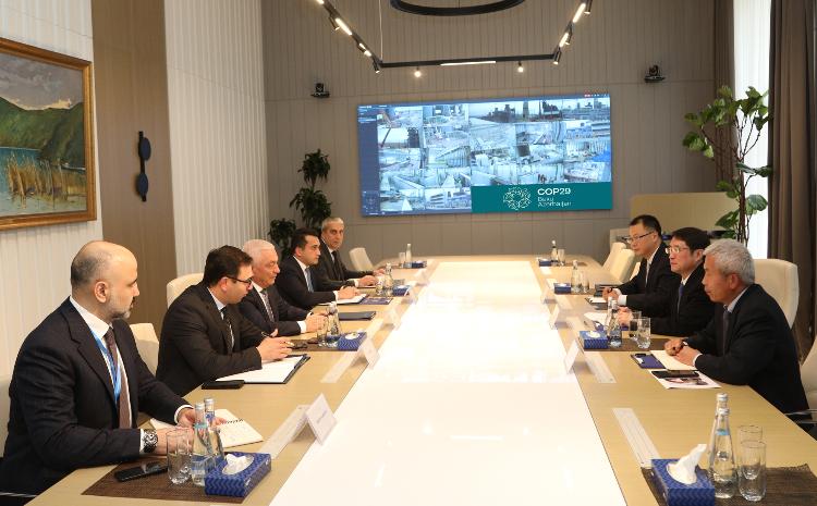 “AzərEnerji” və Çinin Dongfang şirkəti rəhbərliyi müzakirələr aparıb 