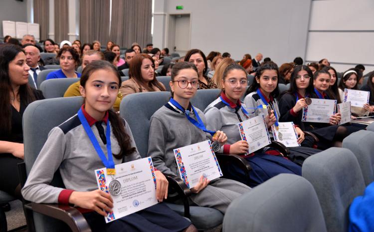 Məntiq Olimpiadasında 14 paytaxt məktəblisi fərqlənib 