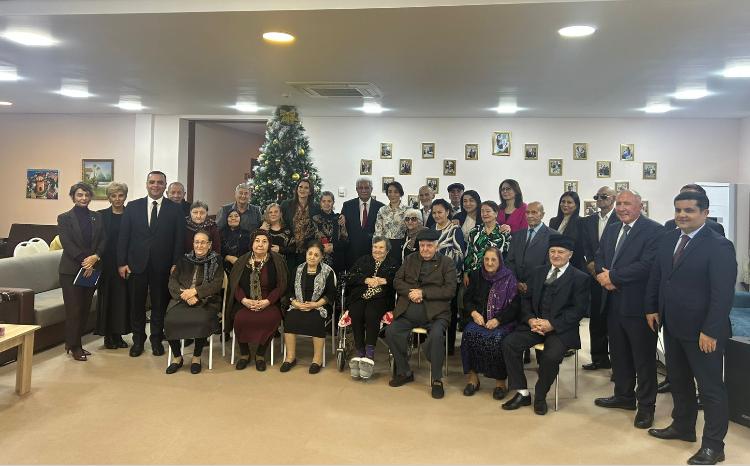 Ombudsman Ahıl şəxslər üçün sosial xidmət müəssisəsini ziyarət edib 
