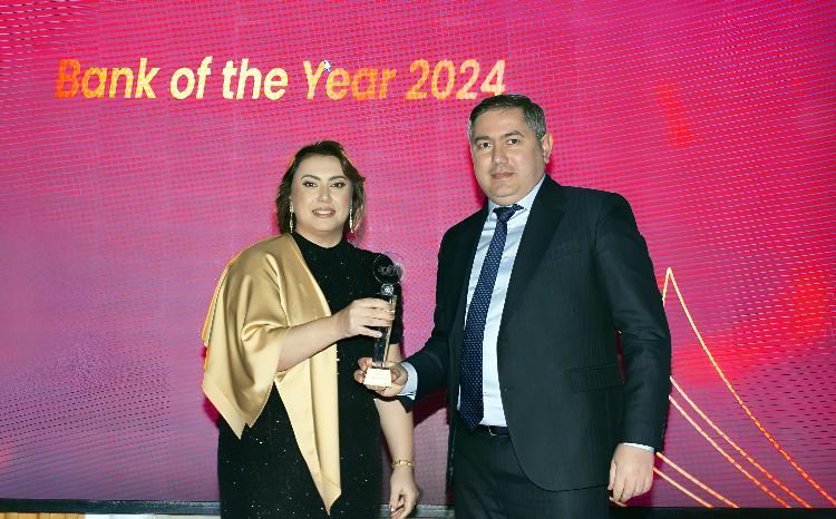 Банк Республика удостоен звания «Банк года» 