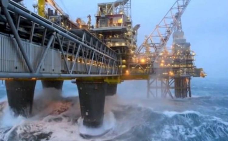 SOCAR işlərin görülməsini məhdudlaşdırıb, dənizdəki bəzi işçilərini təxliyyə edib 