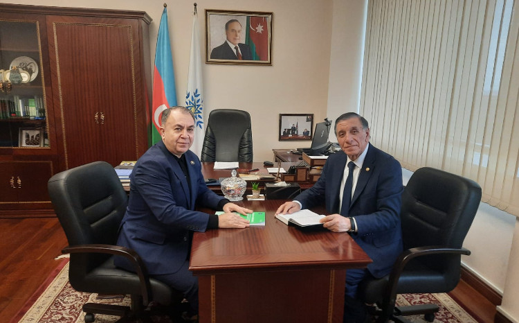 Coğrafiyaçı alim hidrometeoroloji məlumatlar barəsində fikir mübadiləsi aparıb 