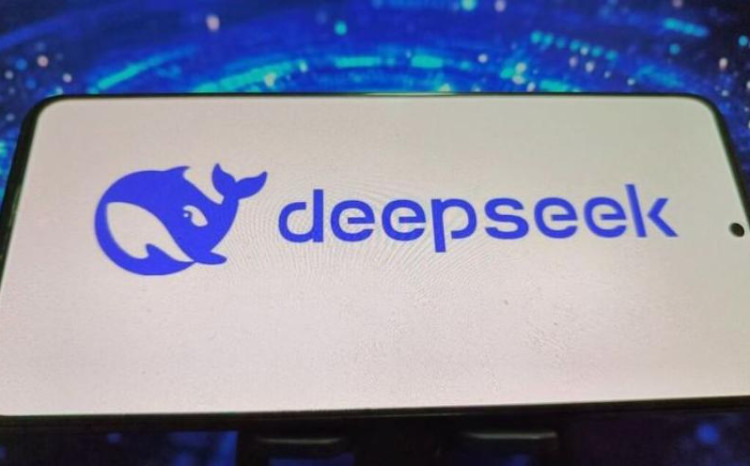 Çin süni intellektdə ABŞ taxtını sarsıdan DeepSeek tətbiqini çıxartdı 