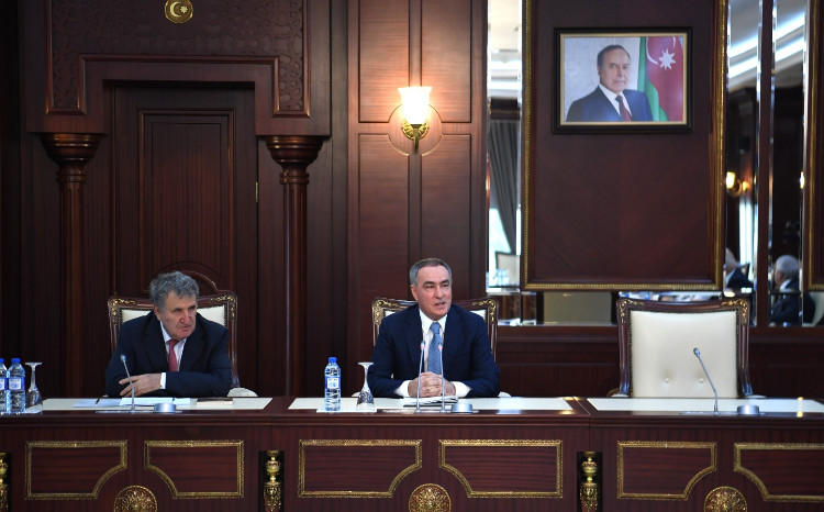 Milli Məclisi yanında Toponimiya komissiyasının yeni tərkibdə ilk iclası keçirilib 