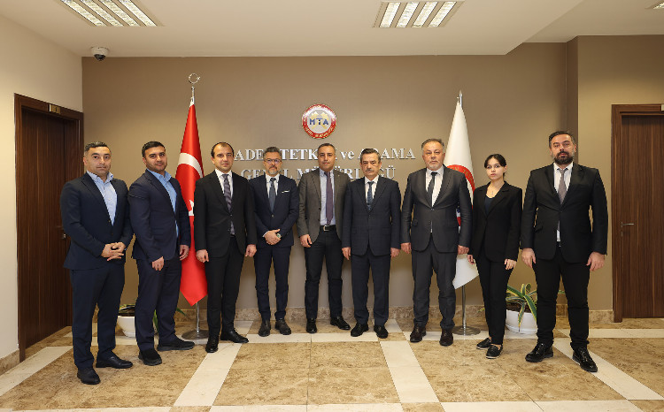 Делегация ЗАО "AzerGold" совершила деловой визит в Турцию 