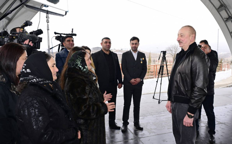 Prezidentin Ballıca sakini ilə zarafatı gündəm oldu - VİDEO