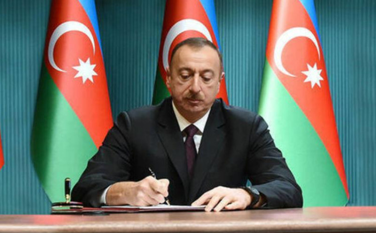 Prezident mərkəzi icra hakimiyyəti orqanları ilə bağlı fərman imzalayıb 