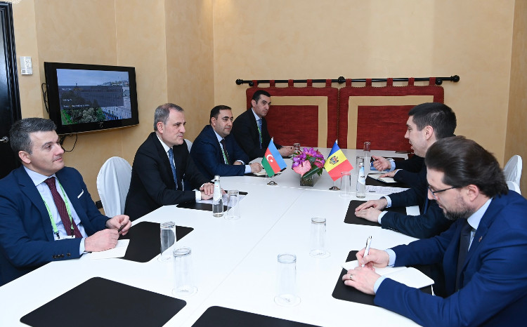Azərbaycanla Moldova arasında ikitərəfli münasibətlər müzakirə olunub 