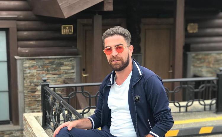 “Bizdə bloger yoxdur, yoldan keçənlər…” 