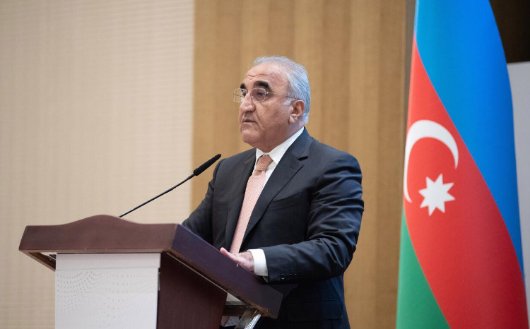 Rektor: “Dəyərlərin formalaşması təhsildən çox, mədəniyyətin missiyasıdır” 