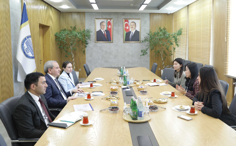 Ректор БГУ встретился с представителями компании Huawei 