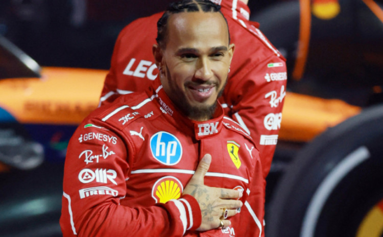 Lyuis Hemilton “Ferrari”dəki gərginliyə aydınlıq gətirdi 