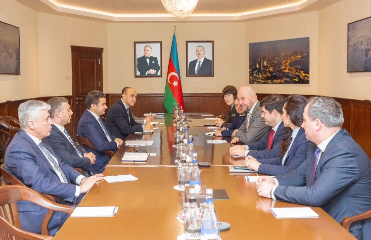 A Meeting was Held between Representatives of AZAL and Moldova 