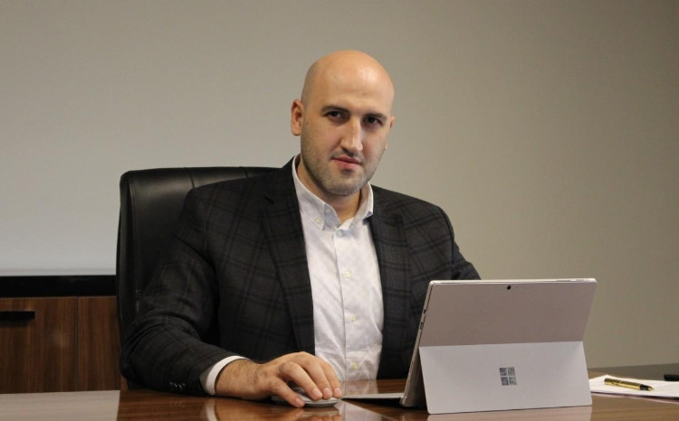 Genişzolaqlı internetdən nə üçün tam faydalana bilmirik? - MÜSAHİBƏ