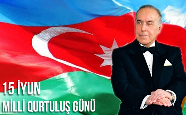Kitabxananın Fəxri oxucusu Milli Qurtuluş Gününün 32-ci ildönümünə məqalə həsr etdi 