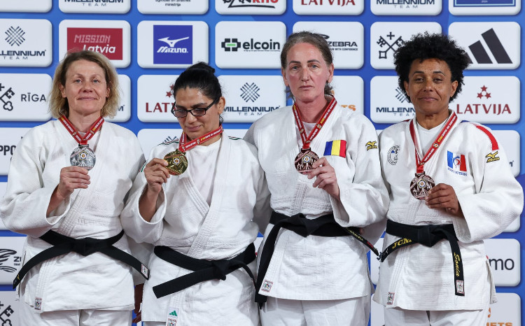 Zülfiyyə Hüseynova Avropa çempionu oldu - Yığmamızın medal sayı 7-yə çatdı 