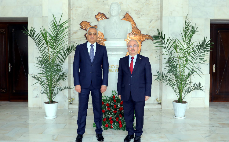 Səlahiyyətli nümayəndə Türkiyənin ölkəmizdəki səfiri ilə görüşüb 