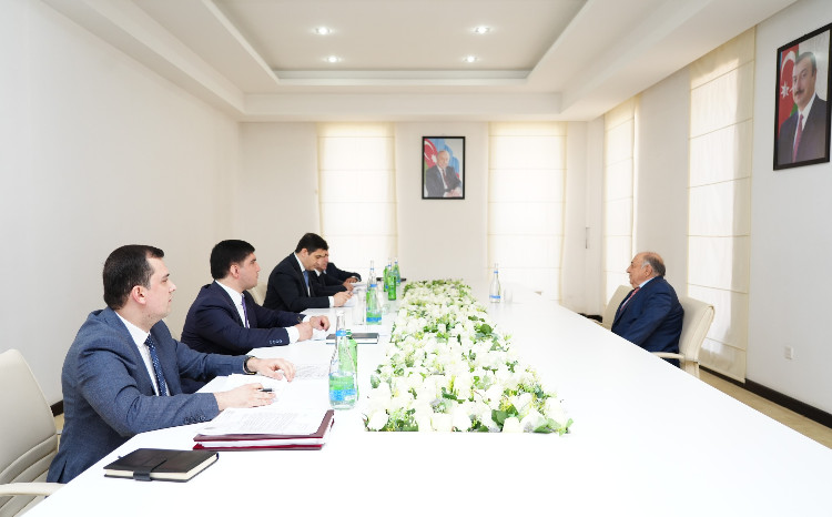 Nazir Fərid Əhmədov Quba şəhərində vətəndaşları qəbul edib 