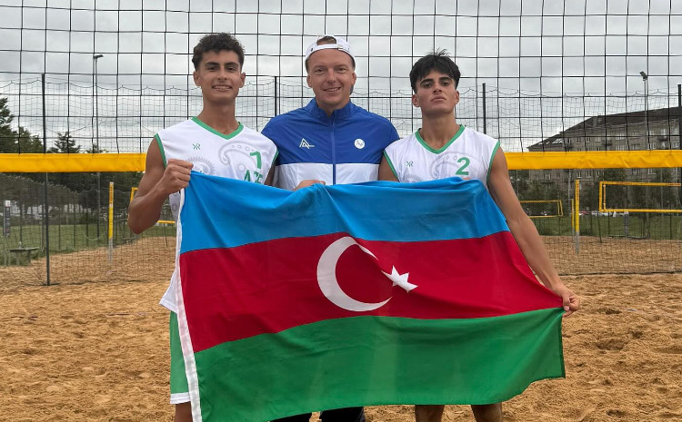 Çimərlik voleybolu üzrə millilərimiz EEVZA çempionatında 1/4 finala yüksəlib 