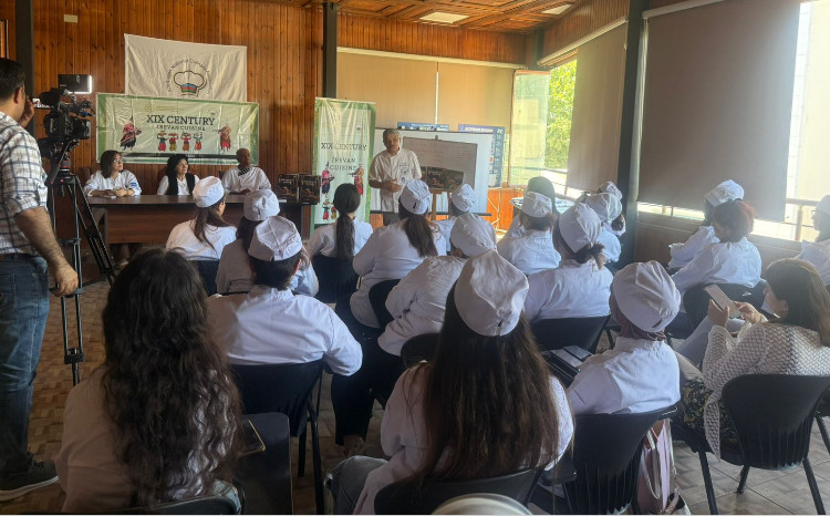 “XIX əsr İrəvan mətbəxi” Qrant layihəsinin təqdimatının nəzəri hissəsi keçirildi 