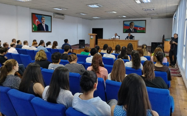 “Konstitusiya və Suverenlik İli” çərçivəsində Şəmkirdə hüquqi-maarifləndirici tədbir keçirilib 